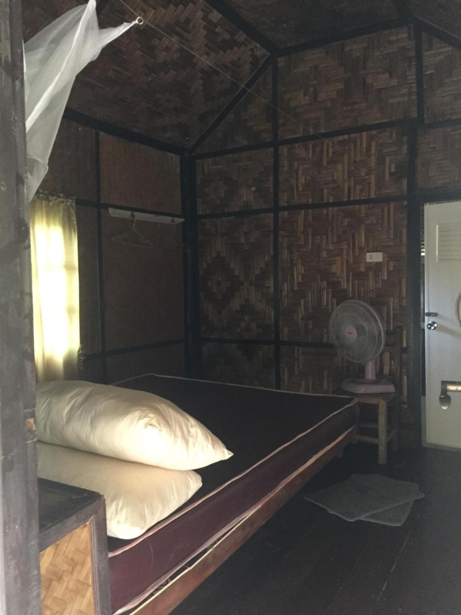 Phayam Garden View Hotel Koh Phayam Quarto foto